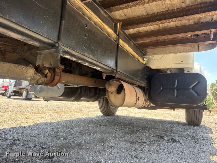 image for item NJ9045 1999 International 4900 box truck