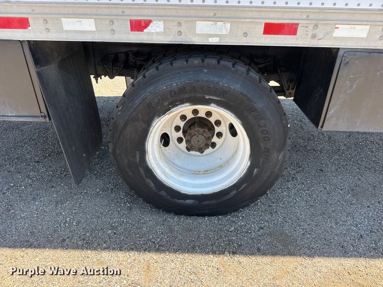 image for item NJ9045 1999 International 4900 box truck