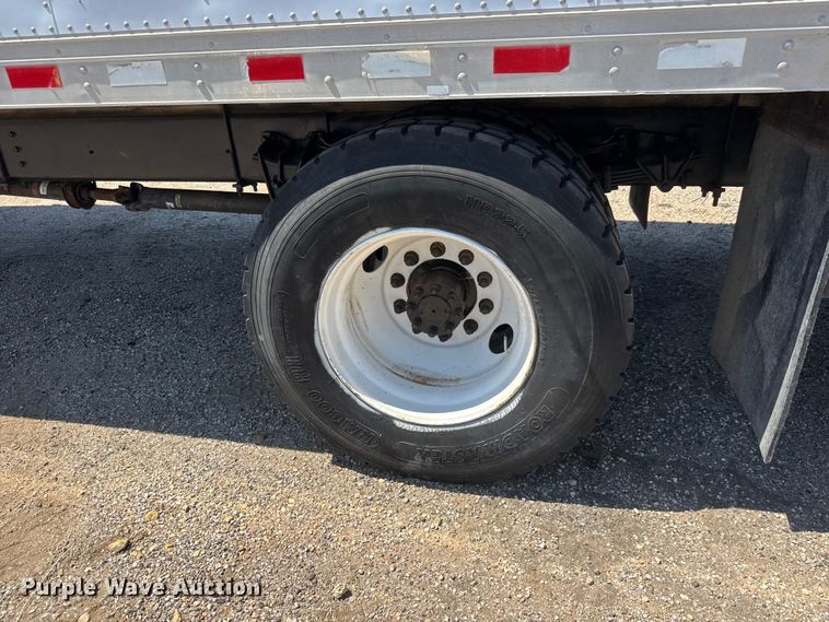 image for item NJ9045 1999 International 4900 box truck