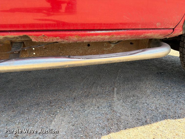 image for item NJ9046 2005 Chevrolet Silverado 2500 Ext. Cab pickup truck
