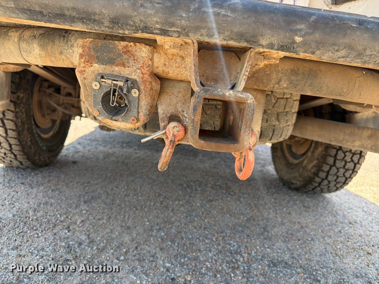 image for item NJ9046 2005 Chevrolet Silverado 2500 Ext. Cab pickup truck