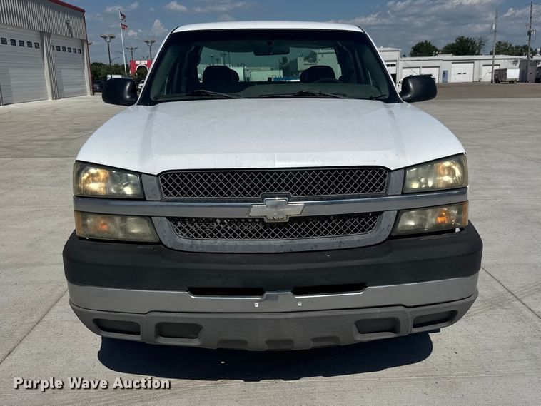 image for item NJ9064 2003 Chevrolet Silverado 2500 Ext. Cab pickup truck