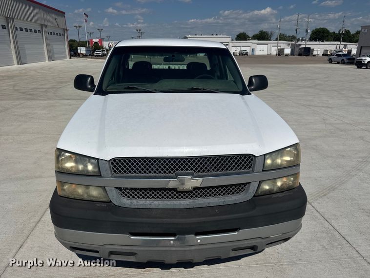 image for item NJ9064 2003 Chevrolet Silverado 2500 Ext. Cab pickup truck