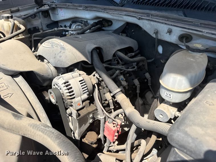 image for item NJ9064 2003 Chevrolet Silverado 2500 Ext. Cab pickup truck