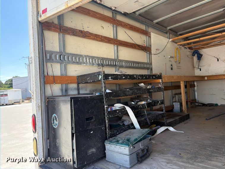 image for item NJ9065 2005 Chevrolet Express G3500 box truck