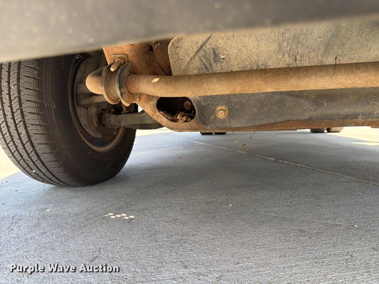 image for item NJ9065 2005 Chevrolet Express G3500 box truck