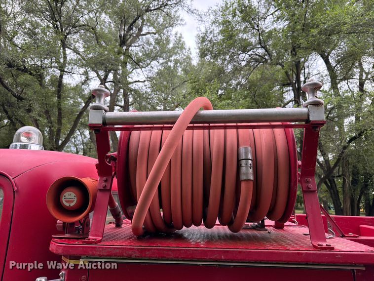 image for item NJ9072 1959 International V196 pumper fire truck