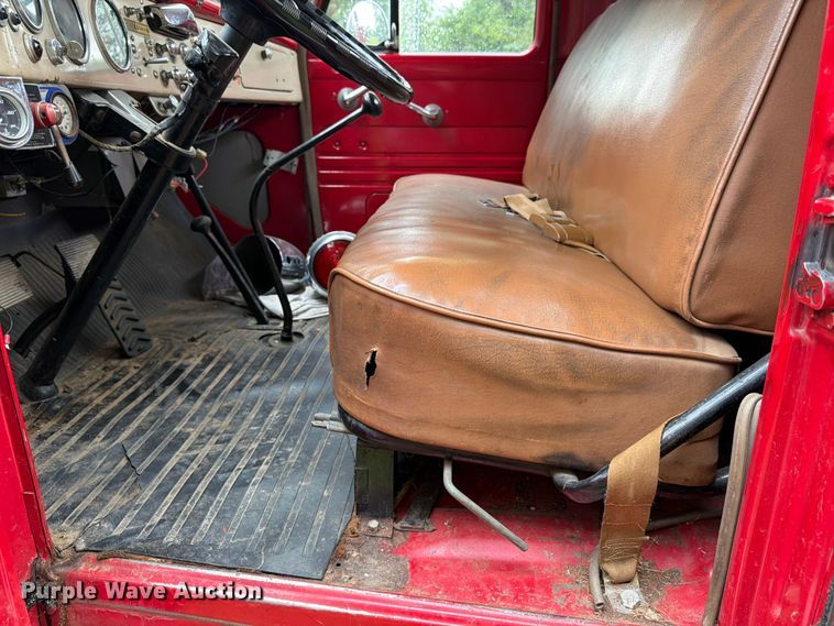 image for item NJ9072 1959 International V196 pumper fire truck