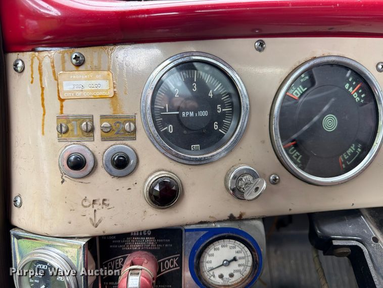 image for item NJ9072 1959 International V196 pumper fire truck