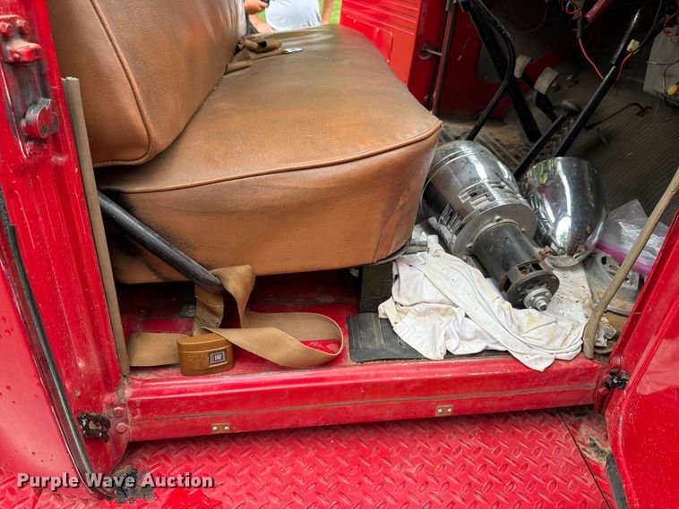 image for item NJ9072 1959 International V196 pumper fire truck