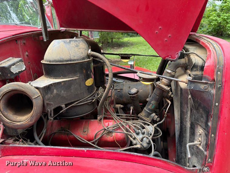 image for item NJ9072 1959 International V196 pumper fire truck