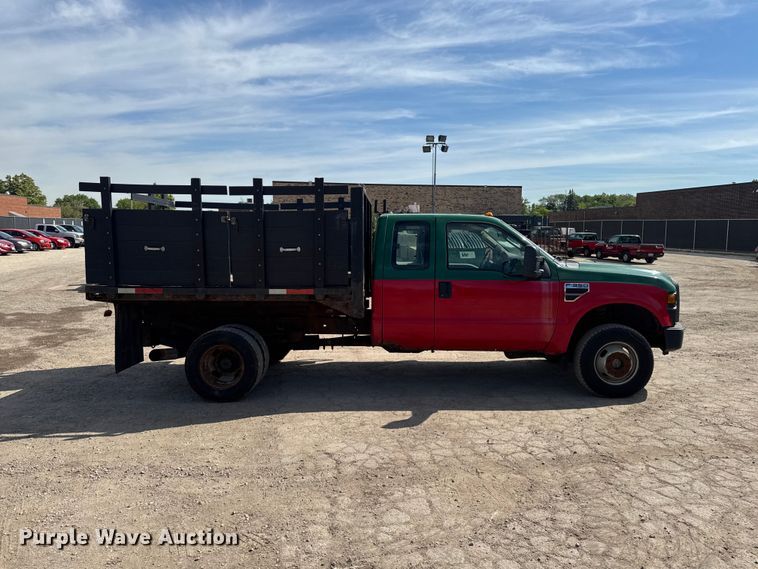 image for item OE9610 2009 Ford F350 Super Duty Ext. Cab dump bed pickup truck