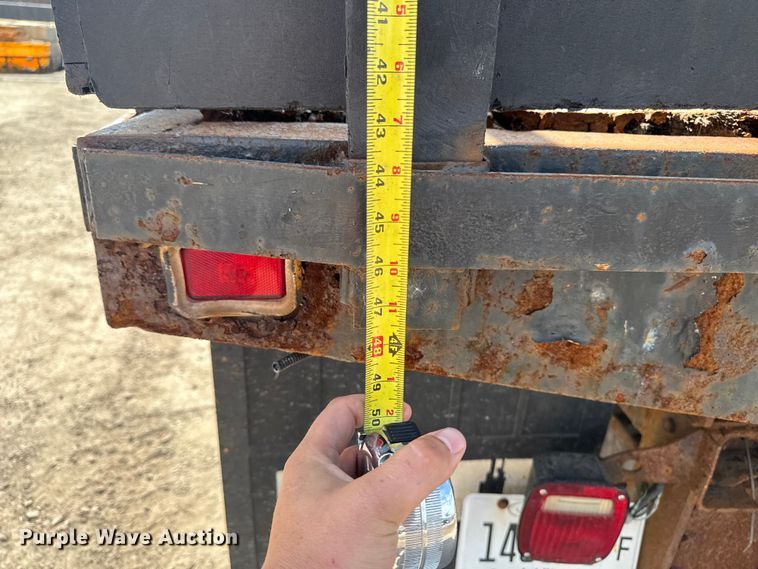 image for item OE9610 2009 Ford F350 Super Duty Ext. Cab dump bed pickup truck