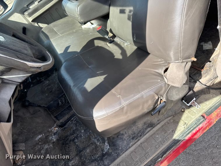 image for item OE9610 2009 Ford F350 Super Duty Ext. Cab dump bed pickup truck