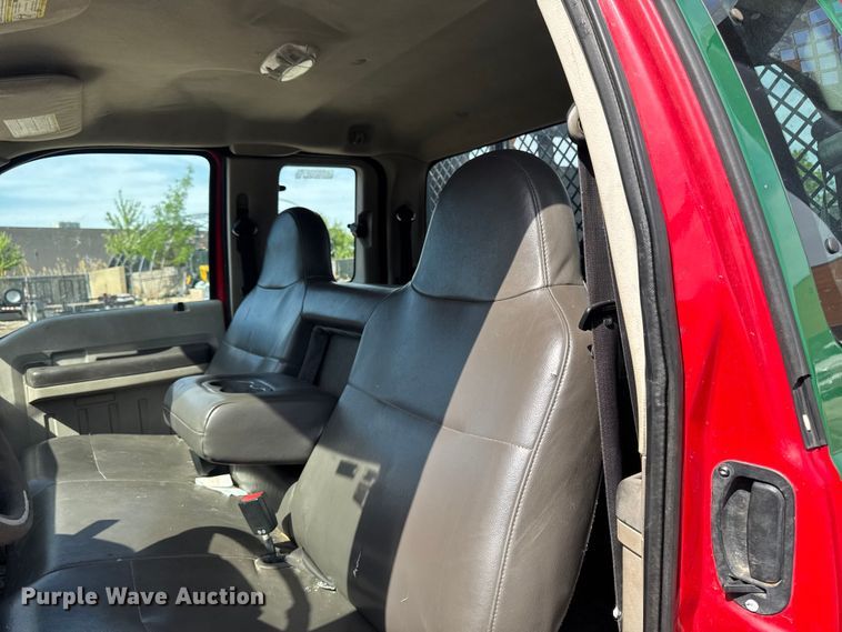 image for item OE9610 2009 Ford F350 Super Duty Ext. Cab dump bed pickup truck