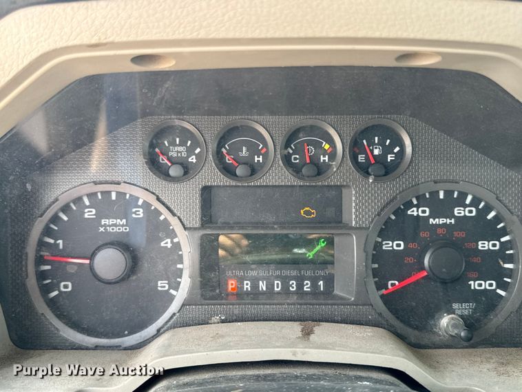 image for item OE9610 2009 Ford F350 Super Duty Ext. Cab dump bed pickup truck
