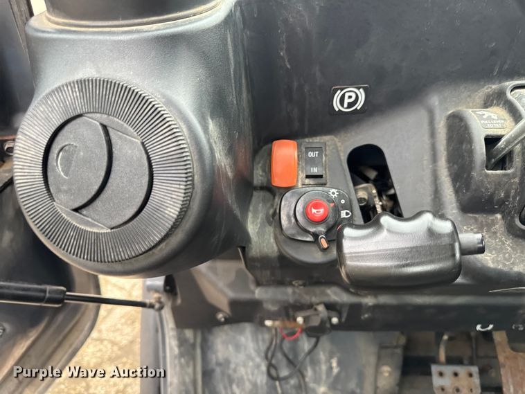 image for item OE9612 2014 Kubota RTV-X1100C utility vehicle