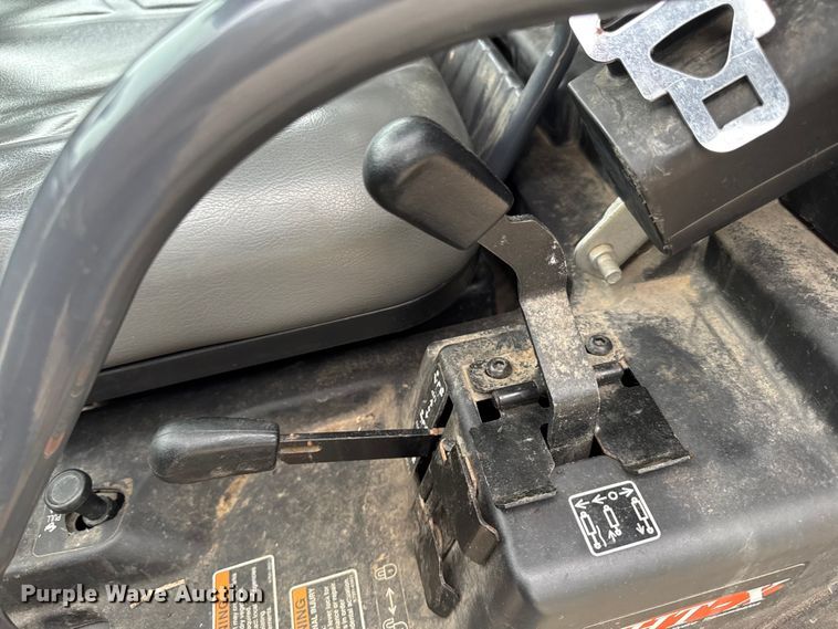 image for item OE9612 2014 Kubota RTV-X1100C utility vehicle