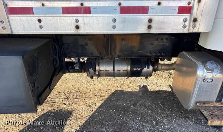 image for item YA1963 2017 Freightliner Business Class M2 box truck