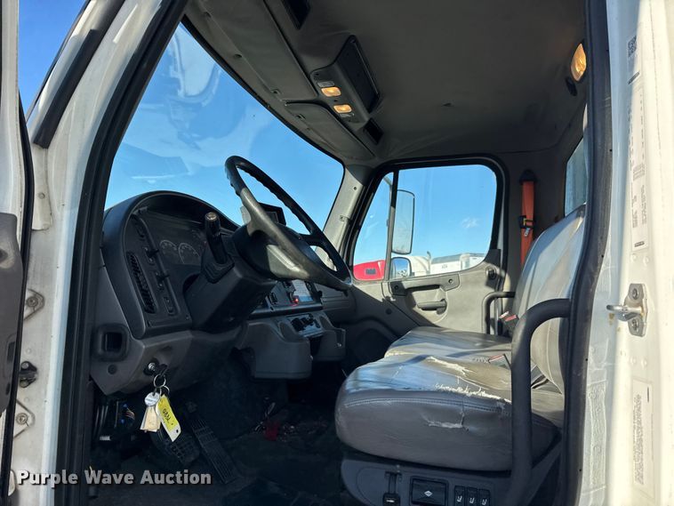 image for item YA1963 2017 Freightliner Business Class M2 box truck