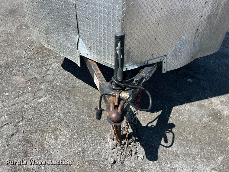image for item YA2828 2016 Doolittle enclosed cargo trailer
