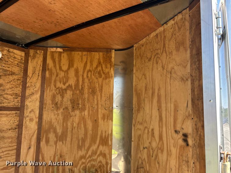 image for item YA2828 2016 Doolittle enclosed cargo trailer