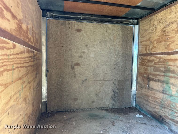 image for item YA2828 2016 Doolittle enclosed cargo trailer