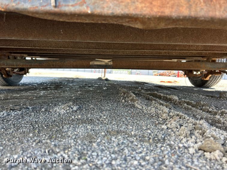 image for item YA2828 2016 Doolittle enclosed cargo trailer