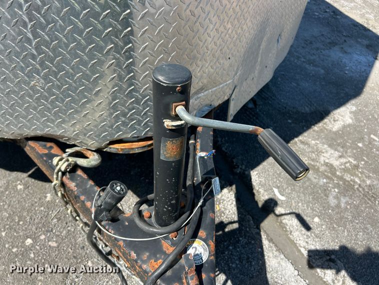 image for item YA2829 2017 Doolittle enclosed cargo trailer
