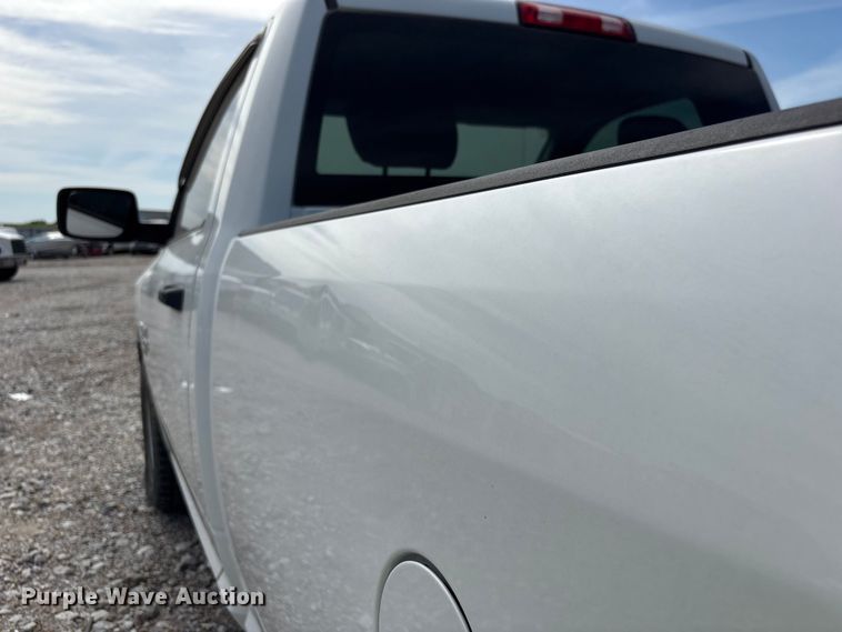 image for item YA3191 2019 RAM 1500 pickup truck