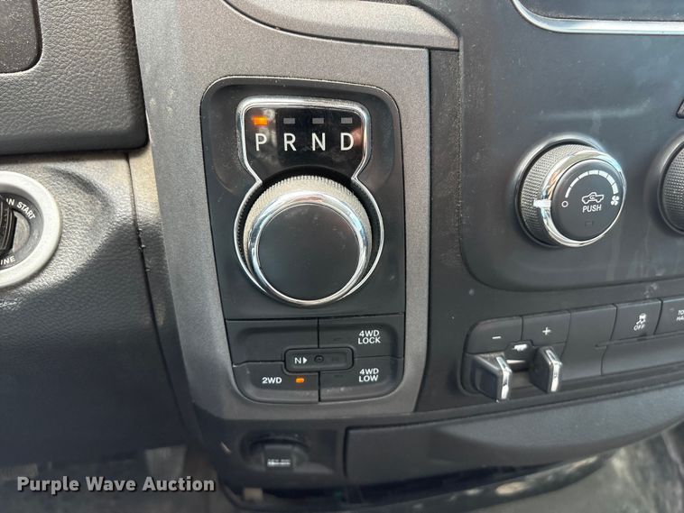 image for item YA3191 2019 RAM 1500 pickup truck