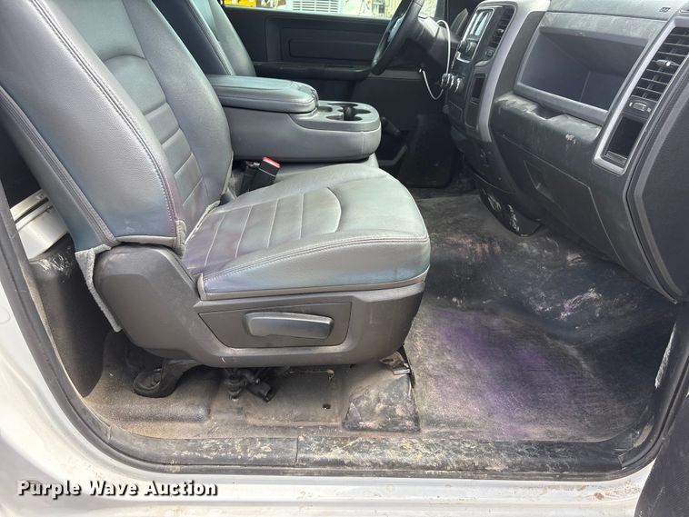 image for item YA3191 2019 RAM 1500 pickup truck