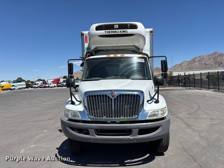image for item YA3360 2019 International 4300 refrigerated truck