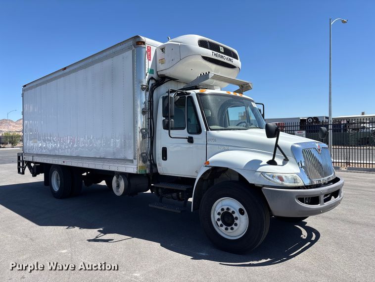 image for item YA3360 2019 International 4300 refrigerated truck