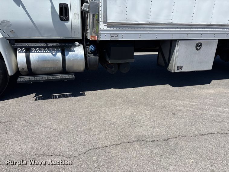 image for item YA3360 2019 International 4300 refrigerated truck