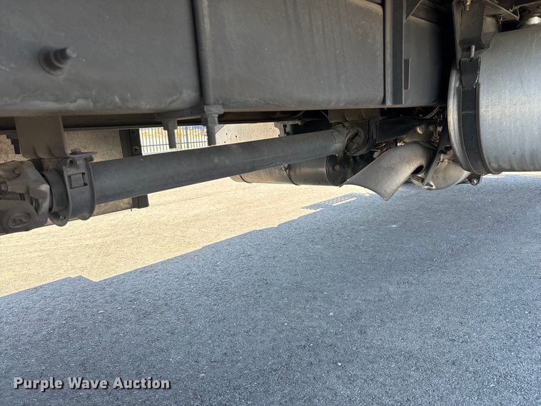 image for item YA3360 2019 International 4300 refrigerated truck