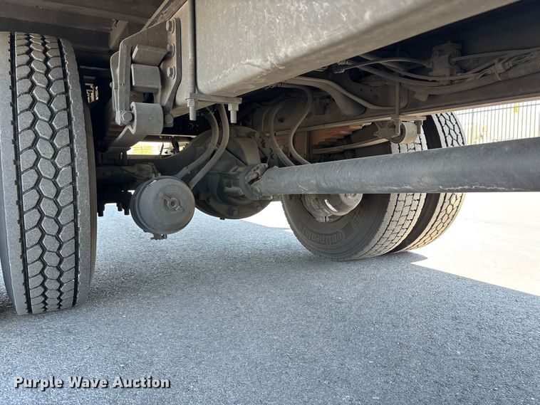 image for item YA3360 2019 International 4300 refrigerated truck