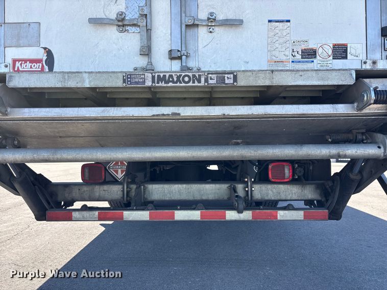 image for item YA3360 2019 International 4300 refrigerated truck