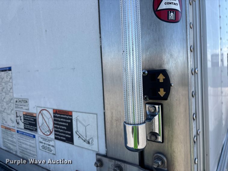 image for item YA3360 2019 International 4300 refrigerated truck