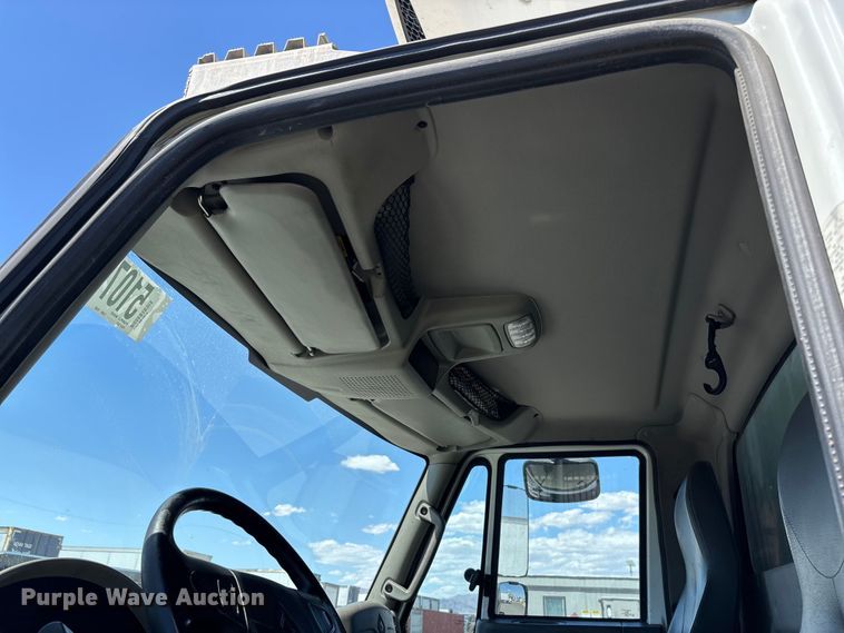 image for item YA3360 2019 International 4300 refrigerated truck