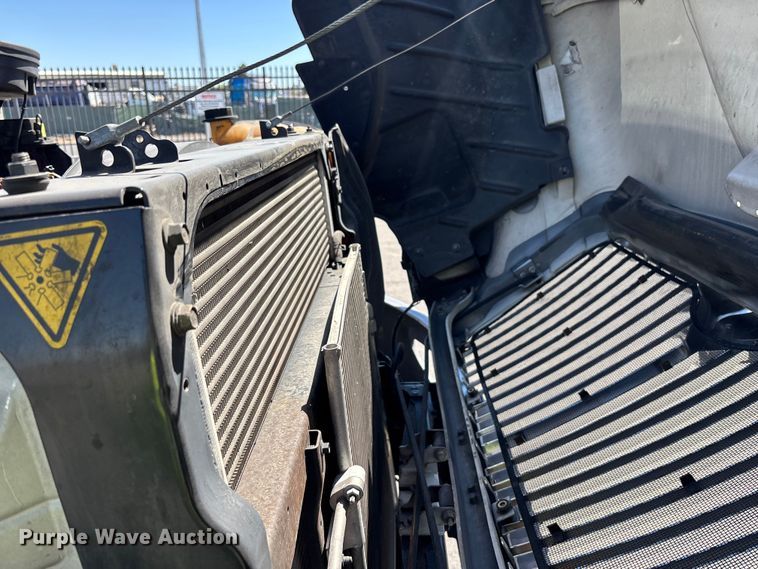 image for item YA3360 2019 International 4300 refrigerated truck