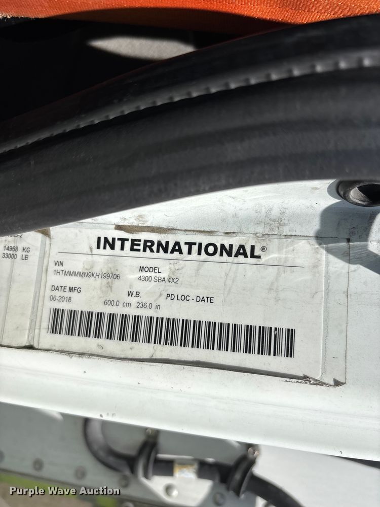 image for item YA3360 2019 International 4300 refrigerated truck