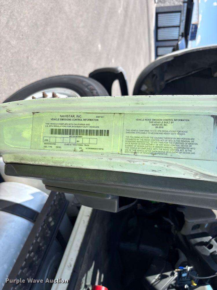 image for item YA3360 2019 International 4300 refrigerated truck