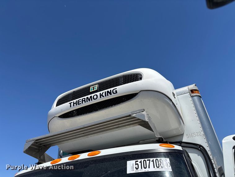 image for item YA3360 2019 International 4300 refrigerated truck