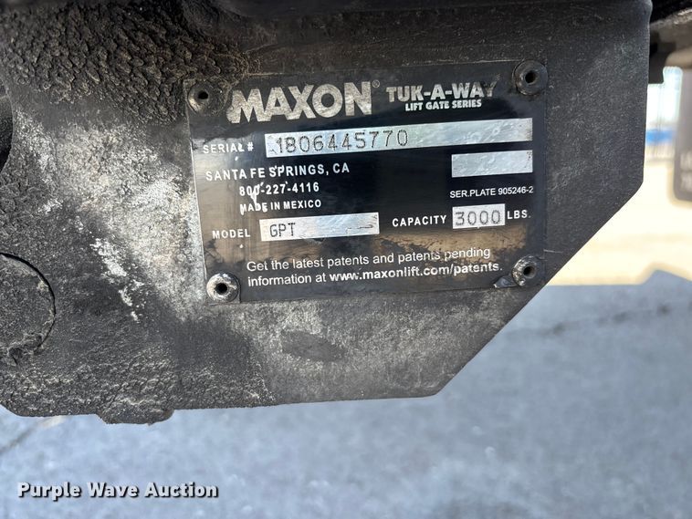 image for item YA3360 2019 International 4300 refrigerated truck