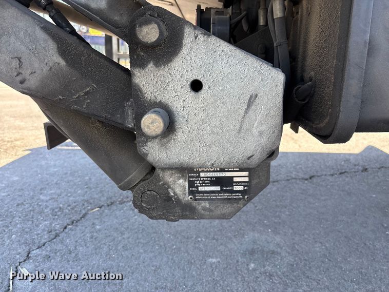 image for item YA3360 2019 International 4300 refrigerated truck