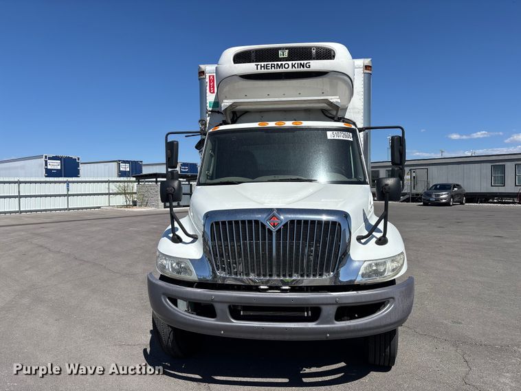 image for item YA3361 2019 International 4300 refrigerated truck