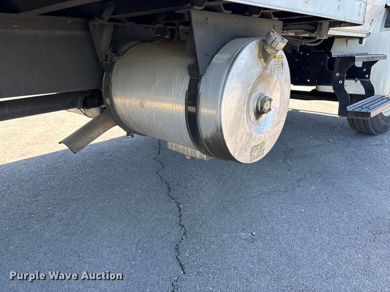 image for item YA3361 2019 International 4300 refrigerated truck