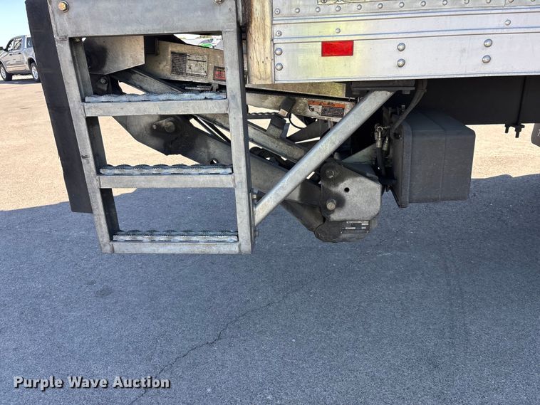 image for item YA3361 2019 International 4300 refrigerated truck