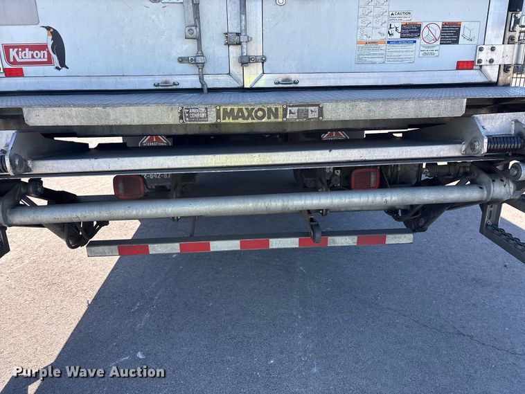 image for item YA3361 2019 International 4300 refrigerated truck